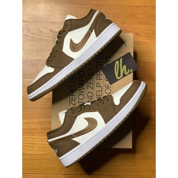 Size 10 W Air Jordan 1 Low “Light Olive” Athletic Sneakers DV0426-301 - Picture 5 of 5